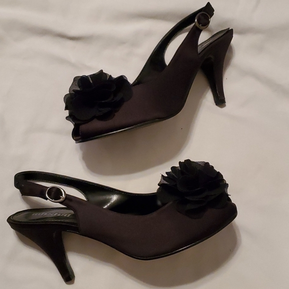 Unlisted shoe - Picture 9 of 9